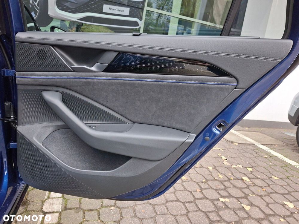 Volkswagen Passat - 21