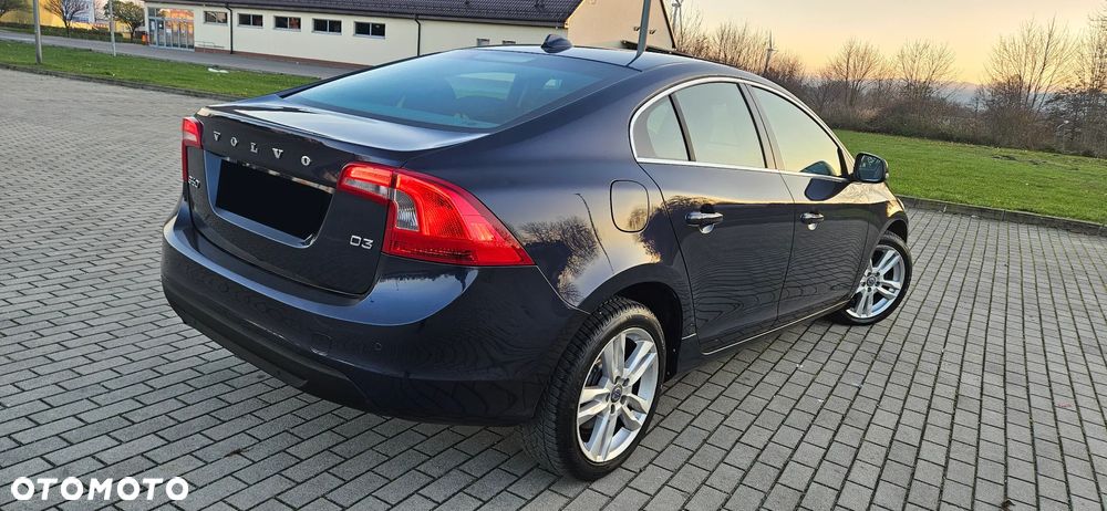 Volvo S60 D3 Edition Pro - 4