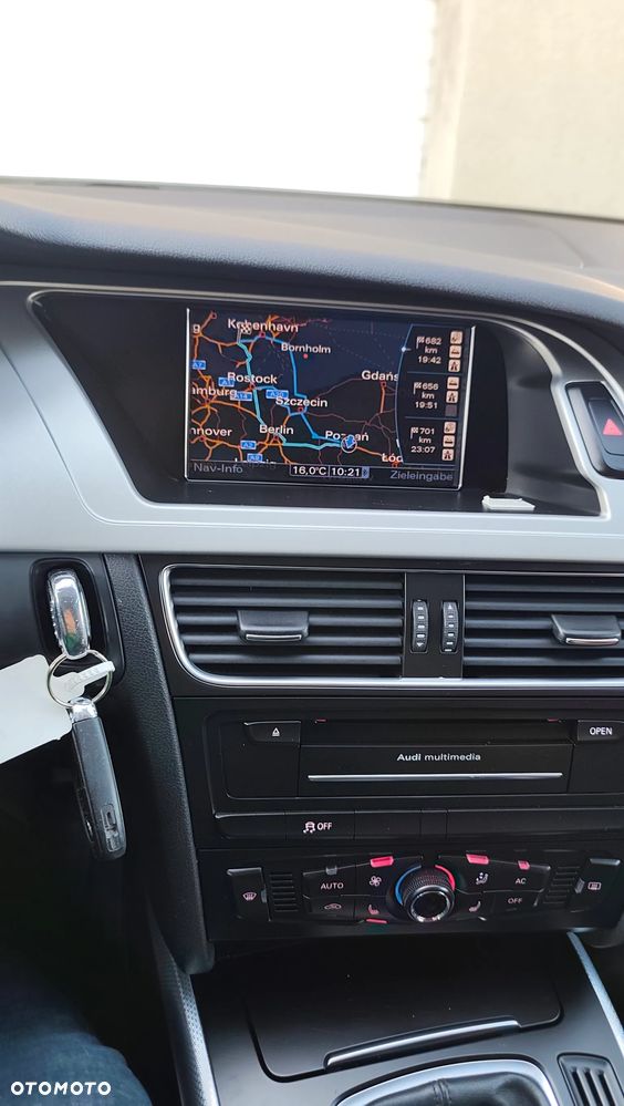 Audi A4 Avant 3.0 TDI DPF quattro Attraction - 12