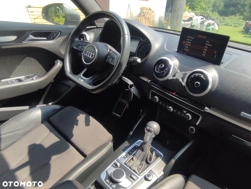 Audi A3 Sportback 2.0 TDI (clean diesel) quattro S tronic S line Sportpaket - 12