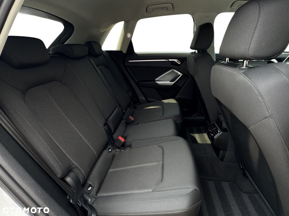 Audi Q3 35 TFSI mHEV S-Line S tronic - 16