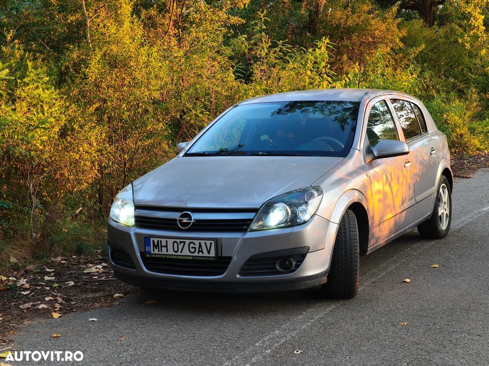 Opel Astra 1.6i Sport - 1