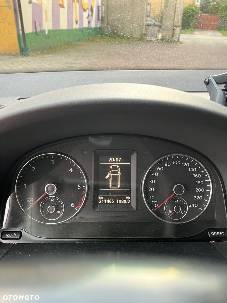 Volkswagen Touran 1.6 TDI DPF Comfortline DSG - 9