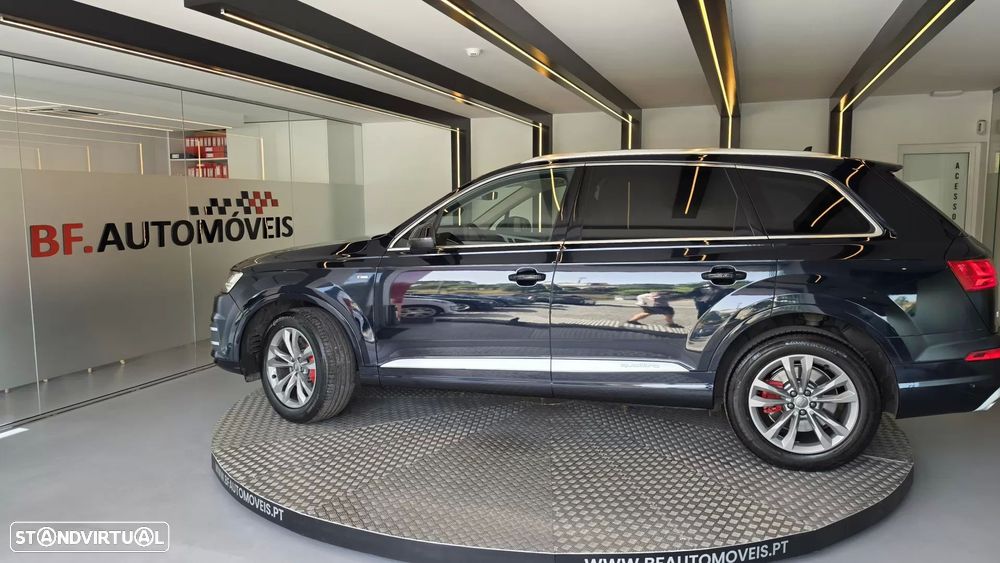 Audi Q7 3.0 TDI quattro S-line Tiptronic 7L - 16