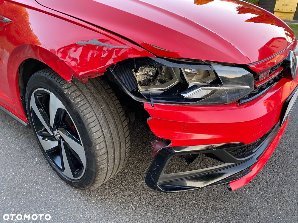 Volkswagen Polo 2.0 TSI GTI - 18