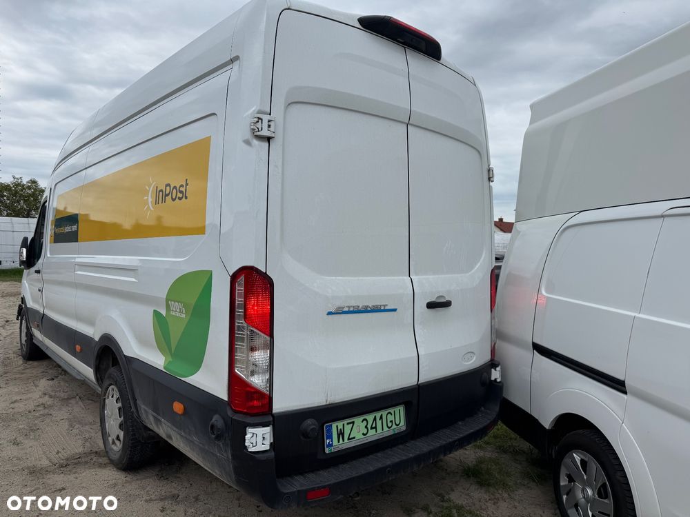 Ford Transit - 12