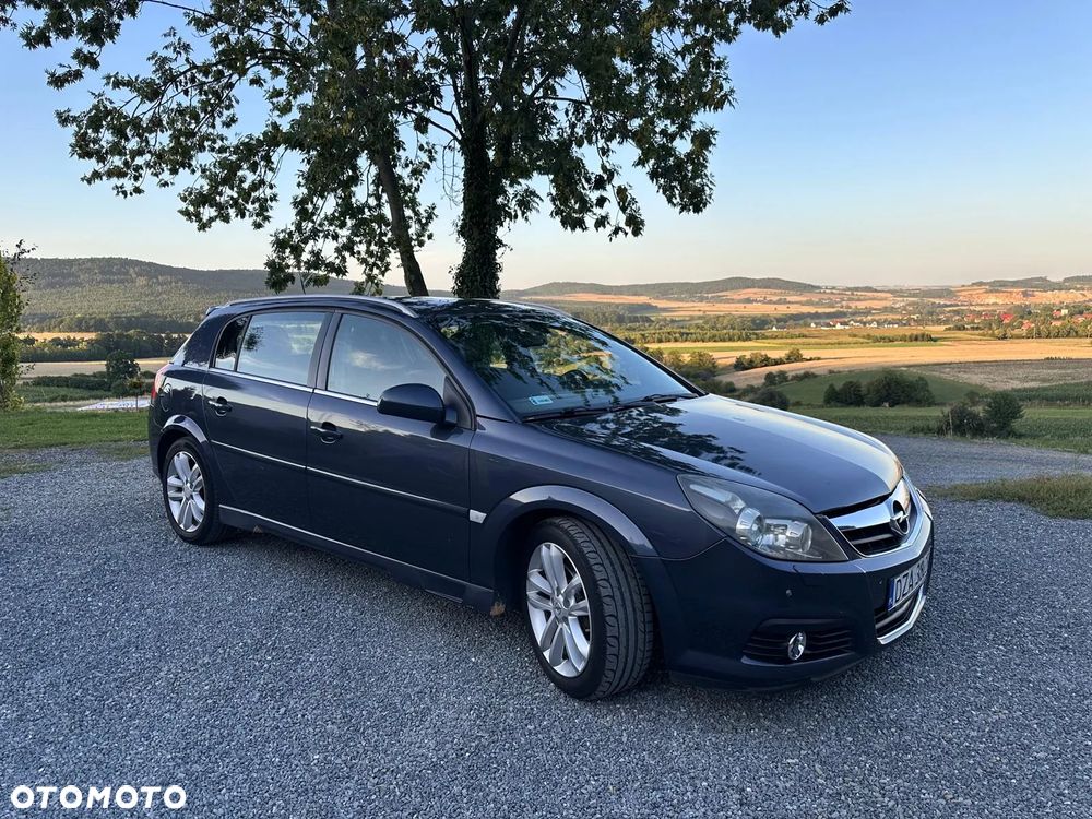 Opel Signum 2.0 T Sport - 1