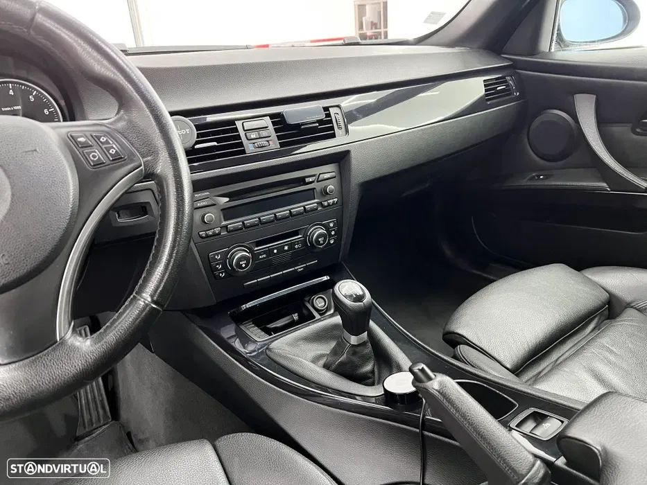 BMW 320 i Cabrio - 6