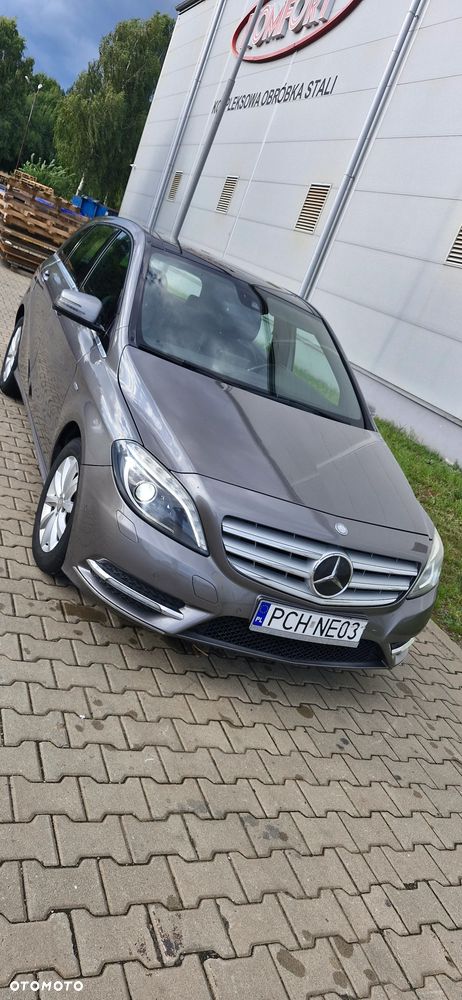 Mercedes-Benz B-Class 2011 photo 4