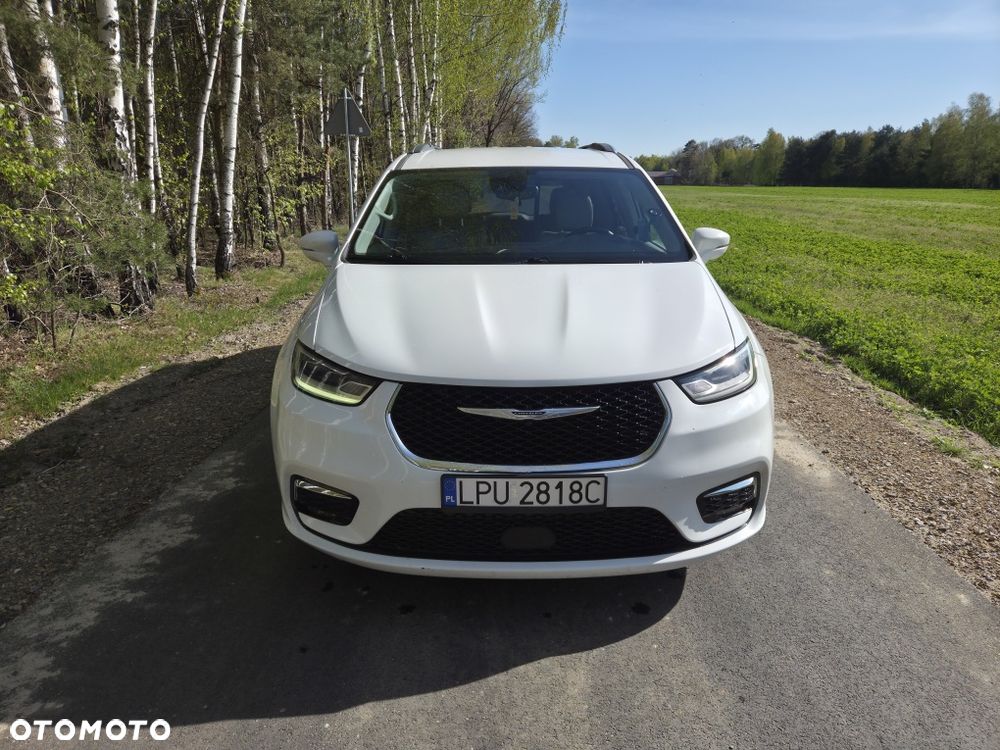 Chrysler Pacifica - 8