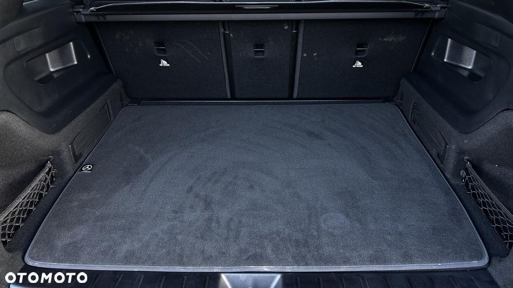 Mercedes-Benz GLB - 21