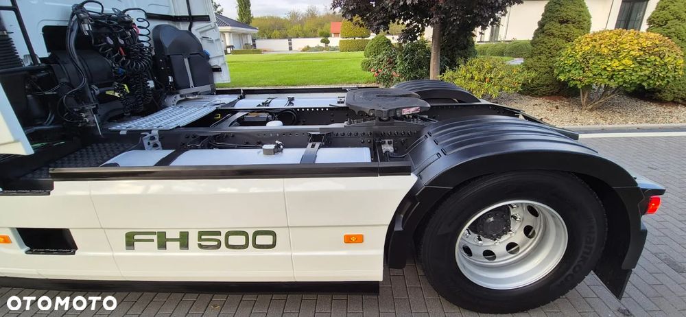 Volvo ///FH///500///GLOBETROTTER ///XXL///2018///ZABUDOWY MIĘDZYOSIOWE/// WYŚWIETLACZ OBCIĄŻENIA///STANDARD/// STAN BARDZO DOBRY - 17