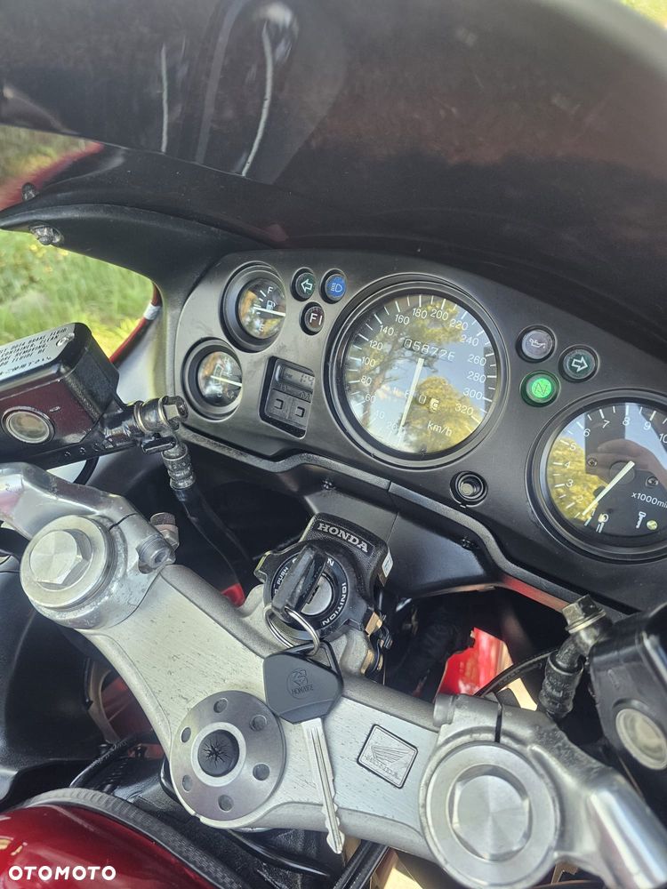 Honda CBR - 10