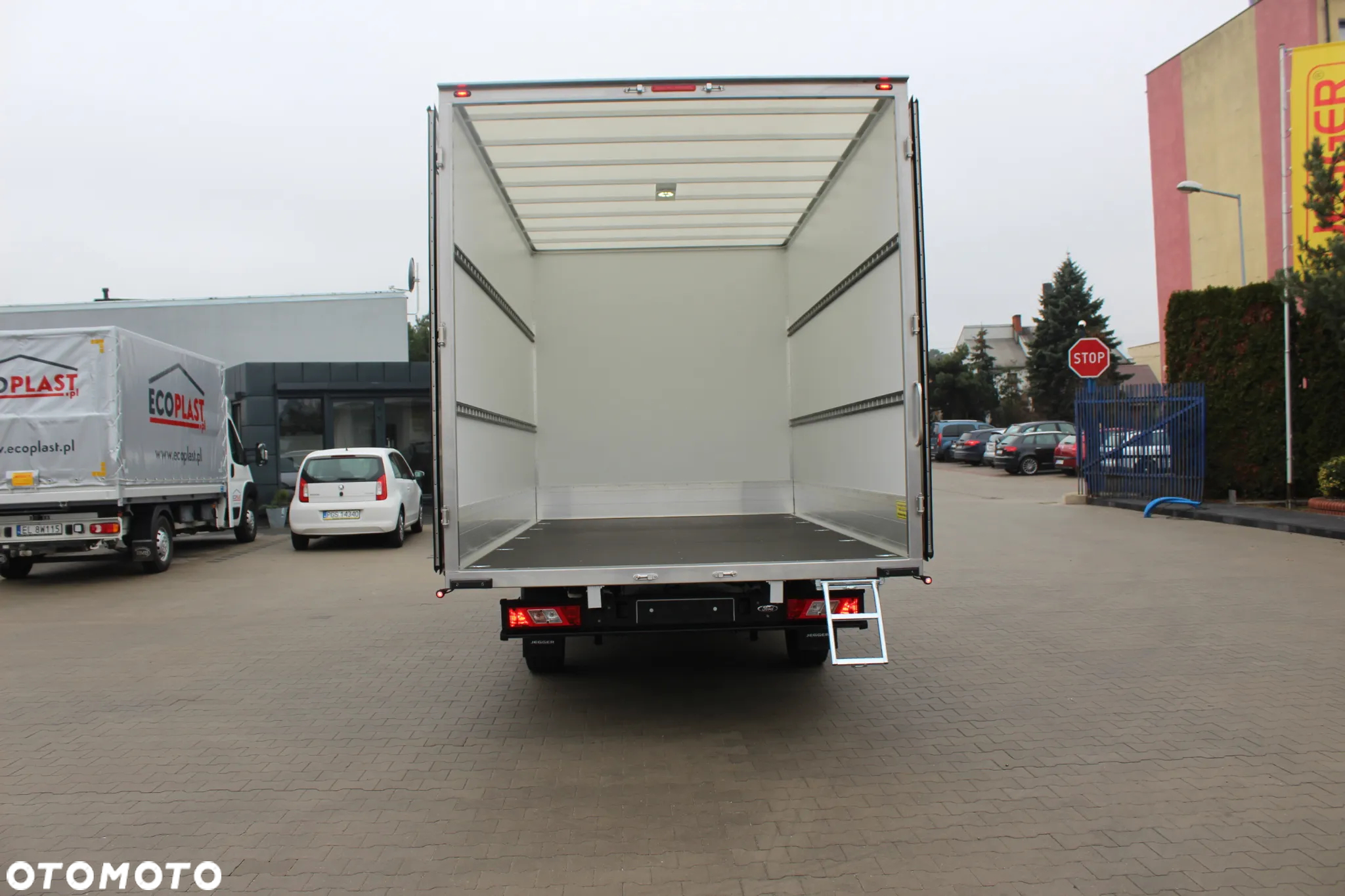 Ford Transit - 10