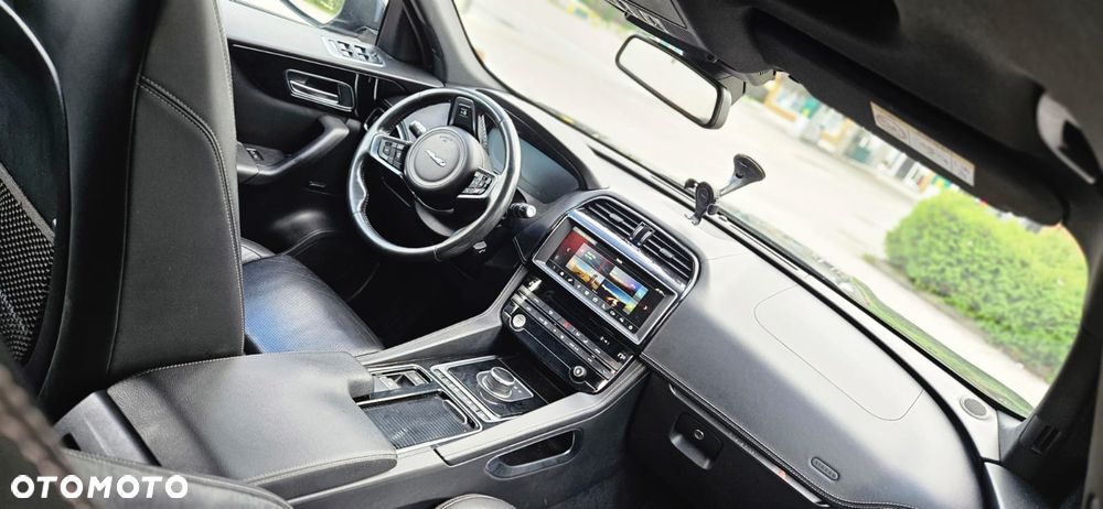 Jaguar F-Pace 2.0 i4D RWD R-Sport - 8