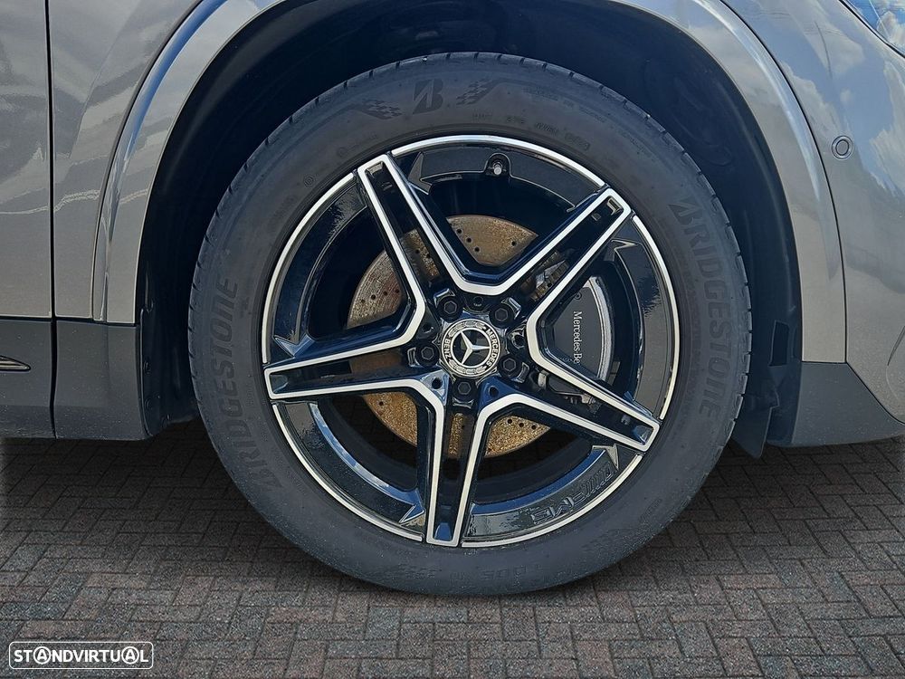 Mercedes-Benz GLA 180 d AMG Line - 10
