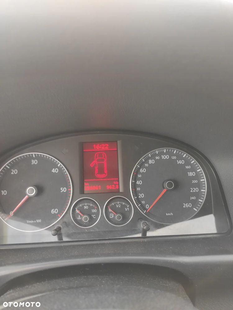 Volkswagen Touran 1.9 TDI - 7