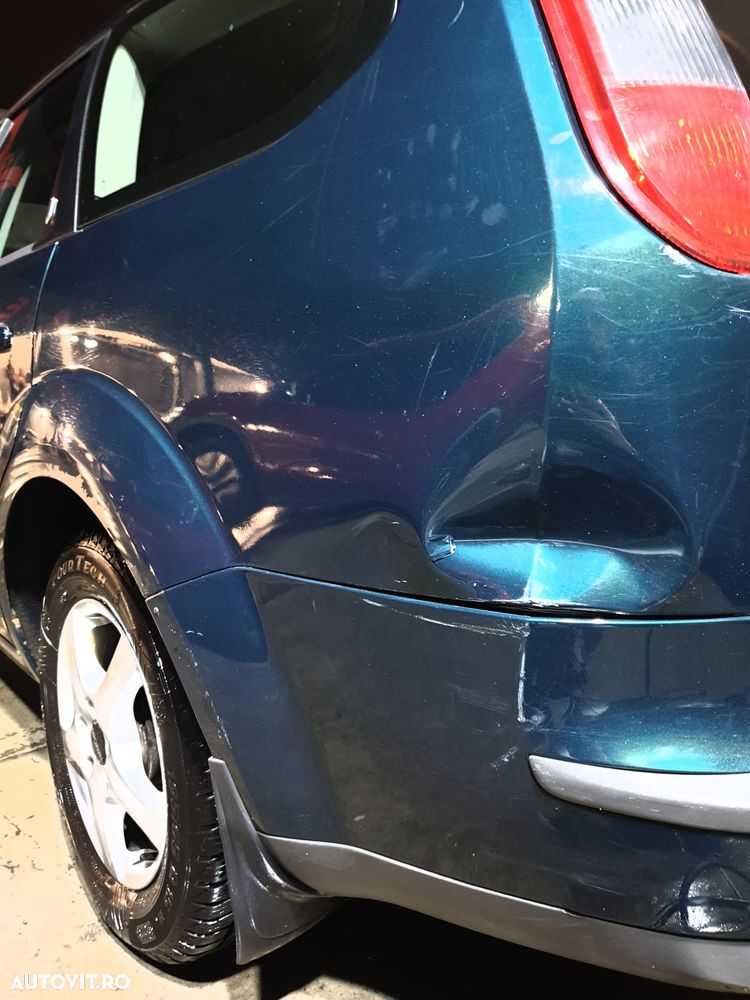 Ford Focus TDCi Ghia - 10