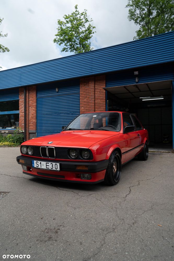 BMW Seria 3 328i - 6