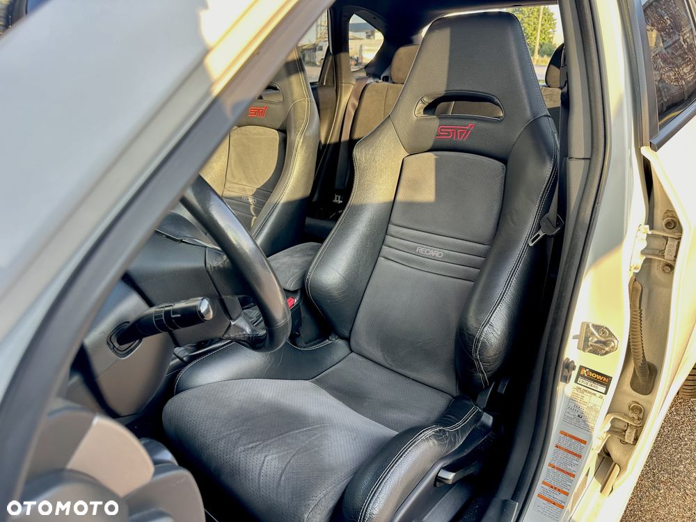 Subaru Impreza WRX STI - 13