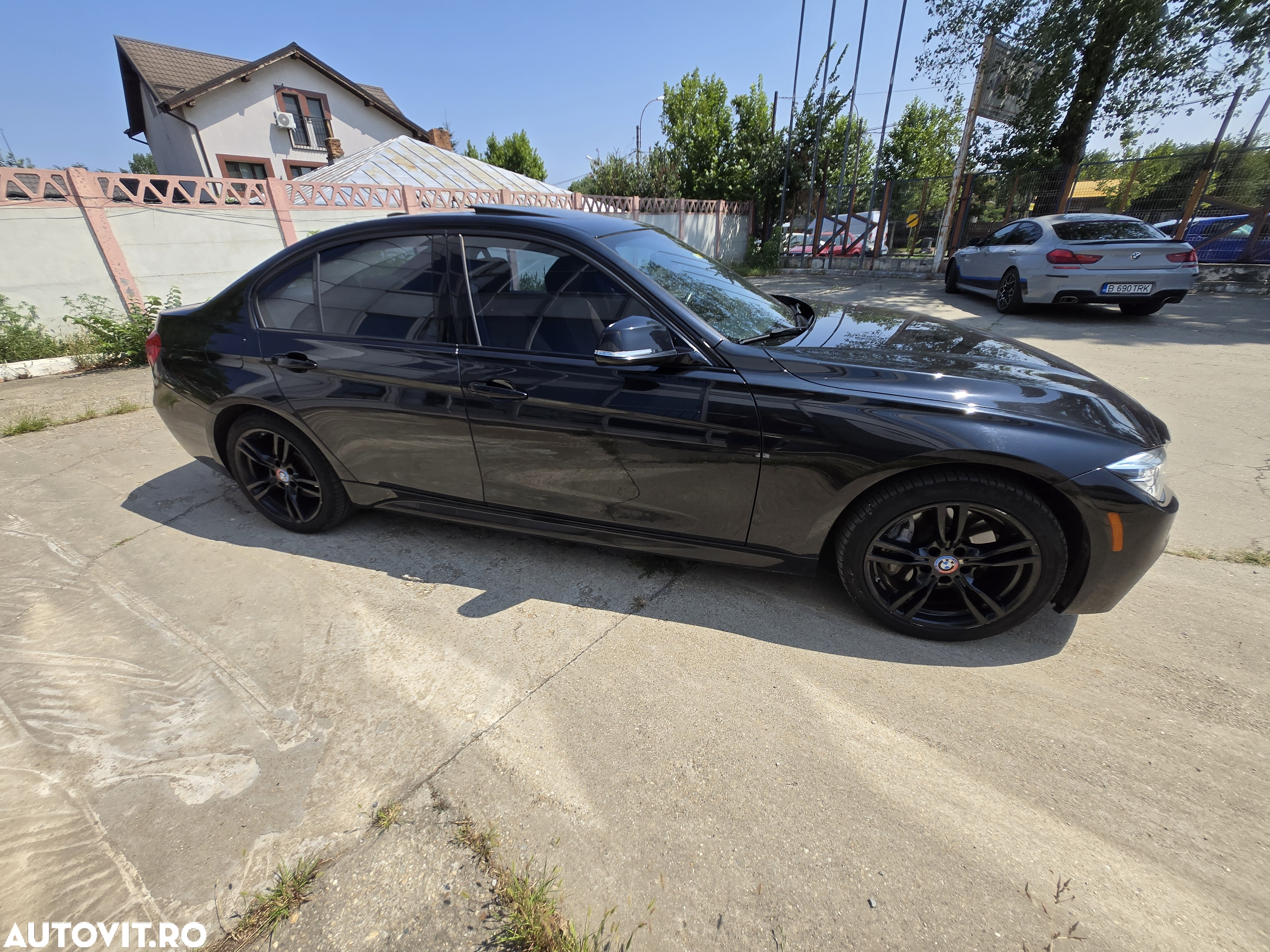 BMW Seria 3 330i xDrive AT M Sport - 12