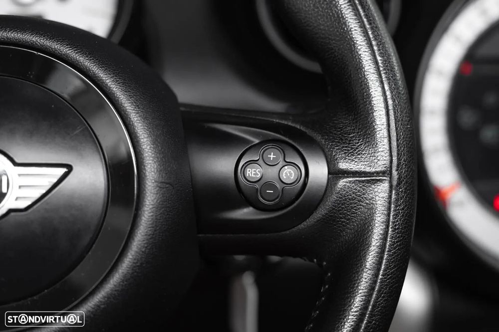 MINI Paceman Cooper D - 28