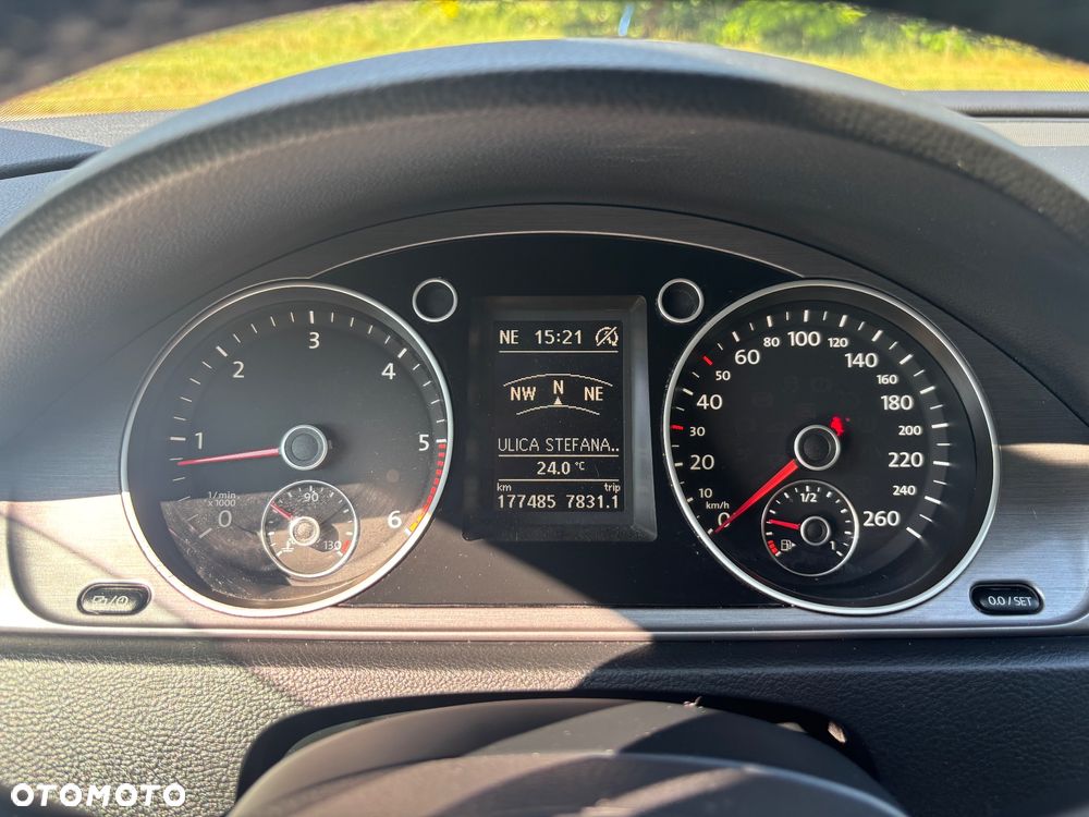 Volkswagen Passat 1.6 TDI Comfortline - 7