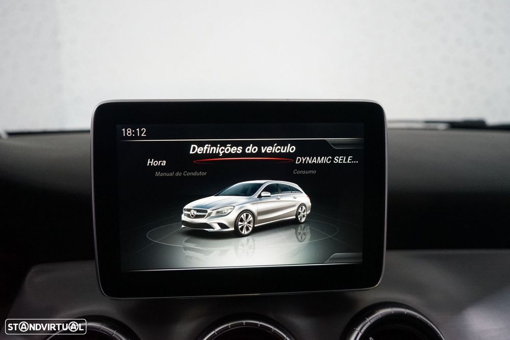 Mercedes-Benz CLA 220 - 30