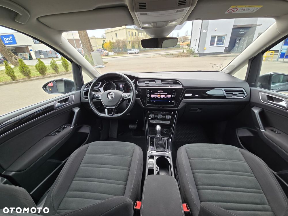 Volkswagen Touran 2.0 TDI SCR DSG Highline - 6