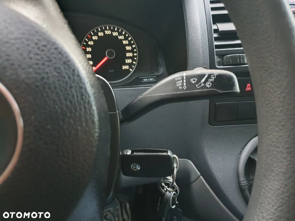 Volkswagen Caravelle 2.0 TDI L2 Comfortline - 17