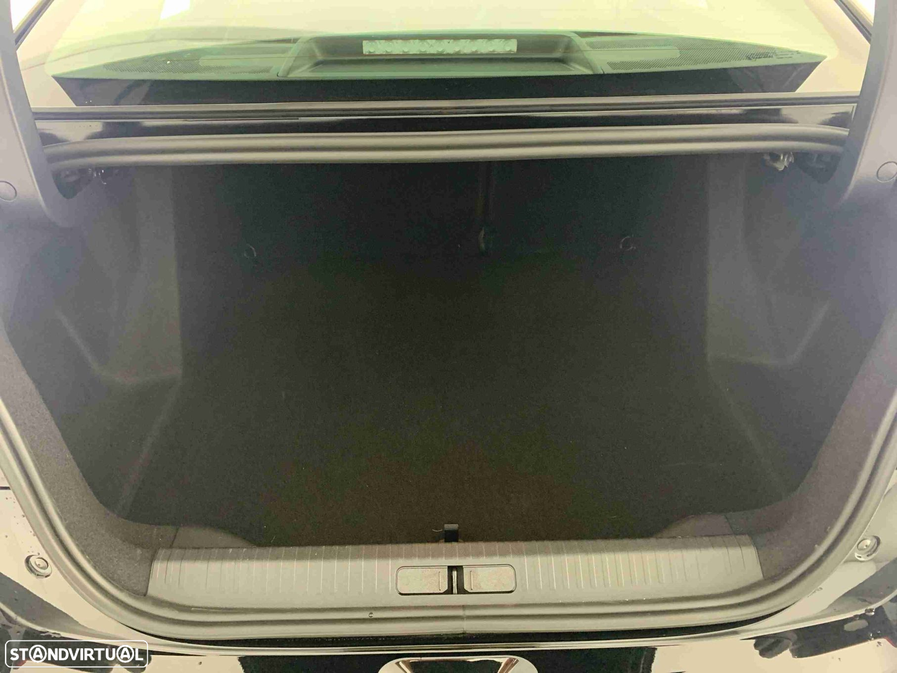 Citroën C4 X 1.2 PureTech Plus EAT8 - 11