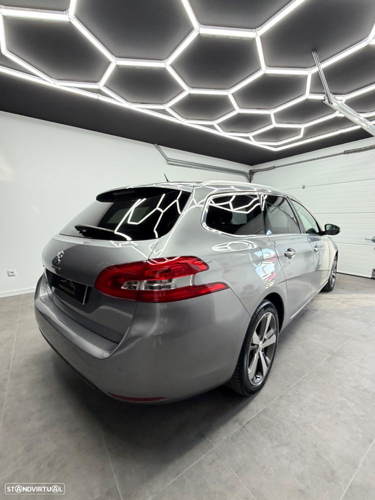 Peugeot 308 SW - 5