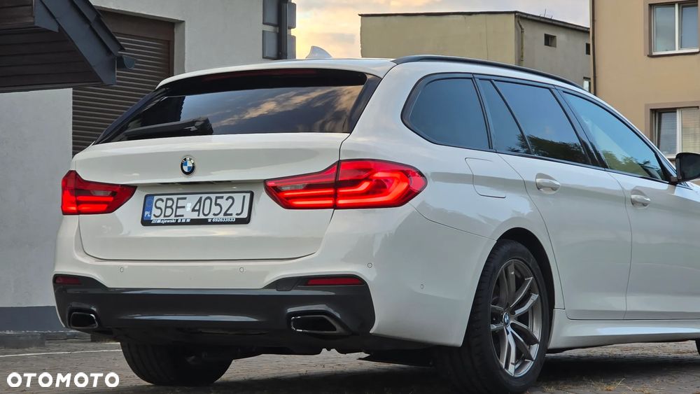 BMW Seria 5 520d M Sport - 9