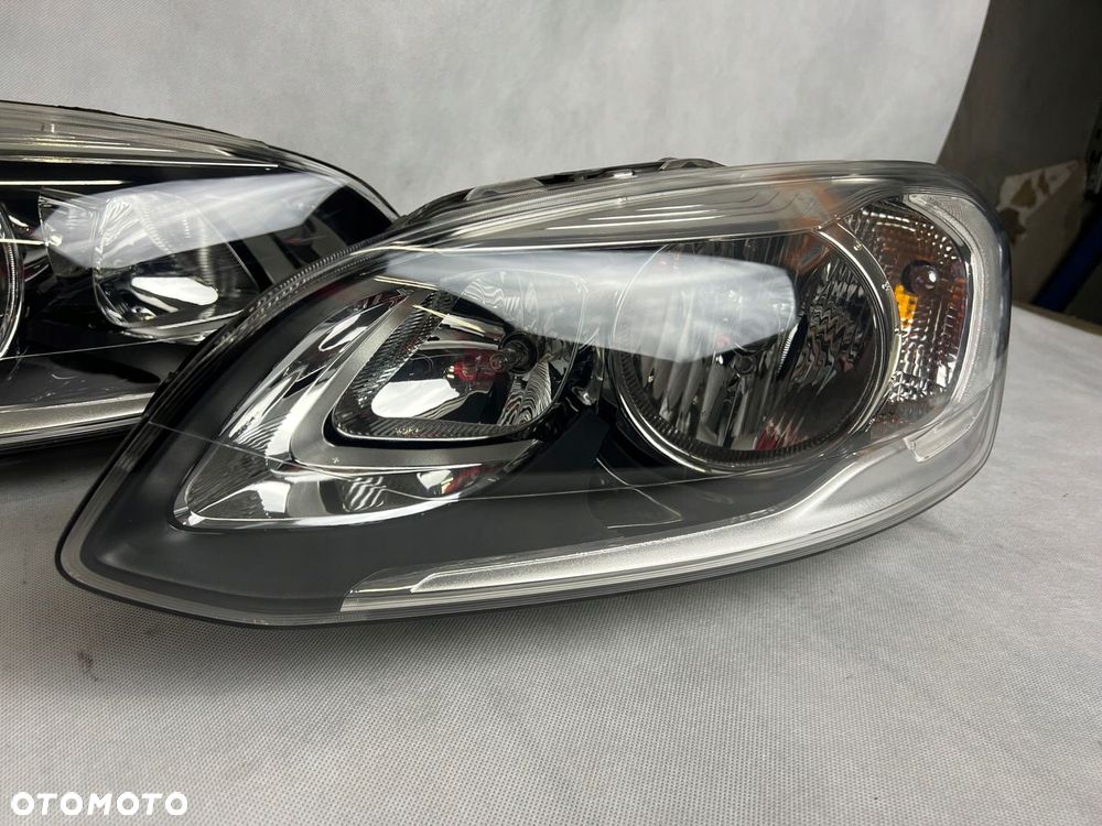 VOLVO XC60 I LIFT ZWYKŁA LAMPA LEWA PRAWA REFLEKTOR LEWY PRAWY DEMONTAŻ - 3