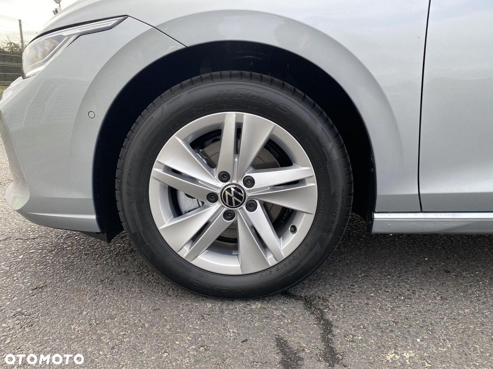 Volkswagen Golf - 18
