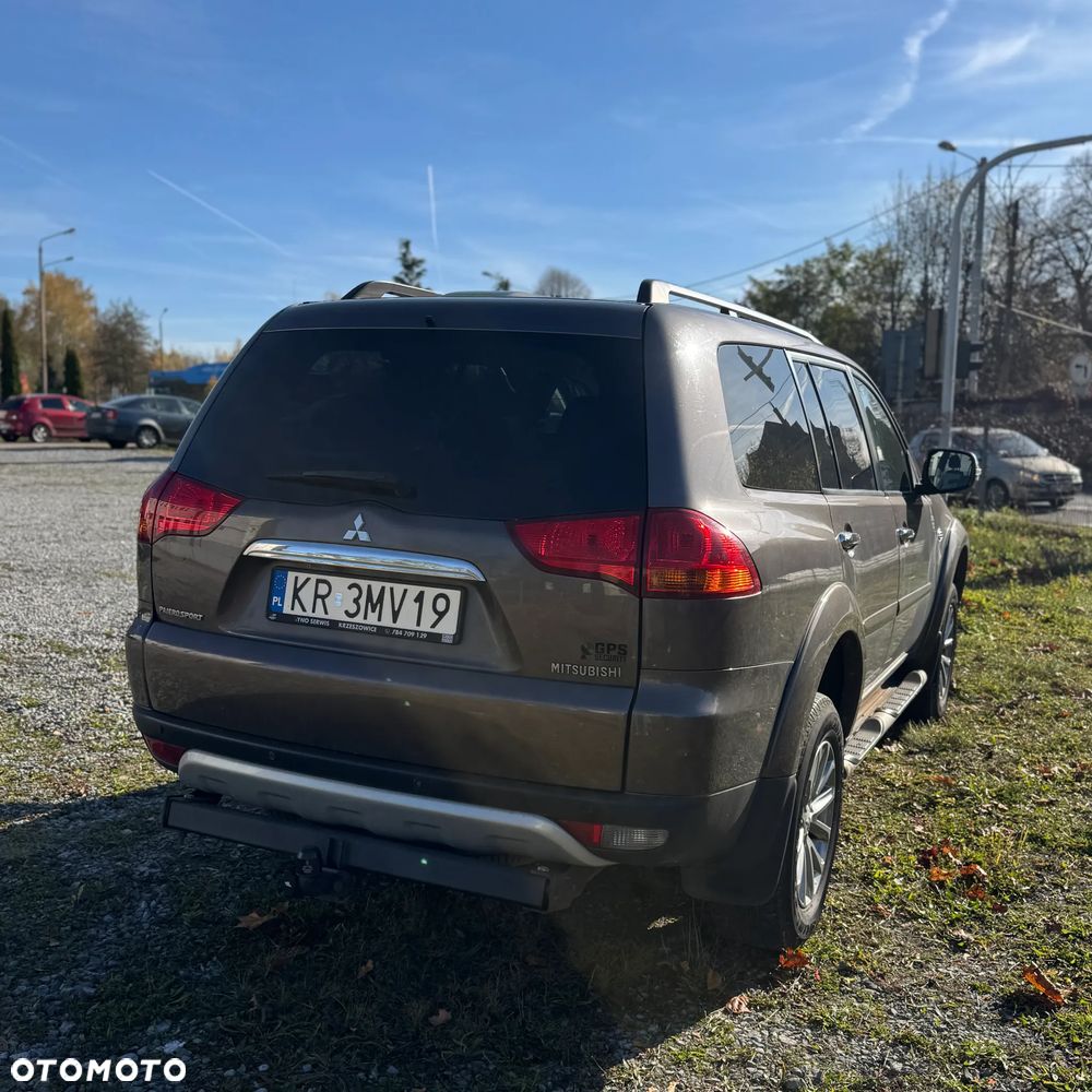 Mitsubishi Pajero Sport 2.5 DID Intense + - 7