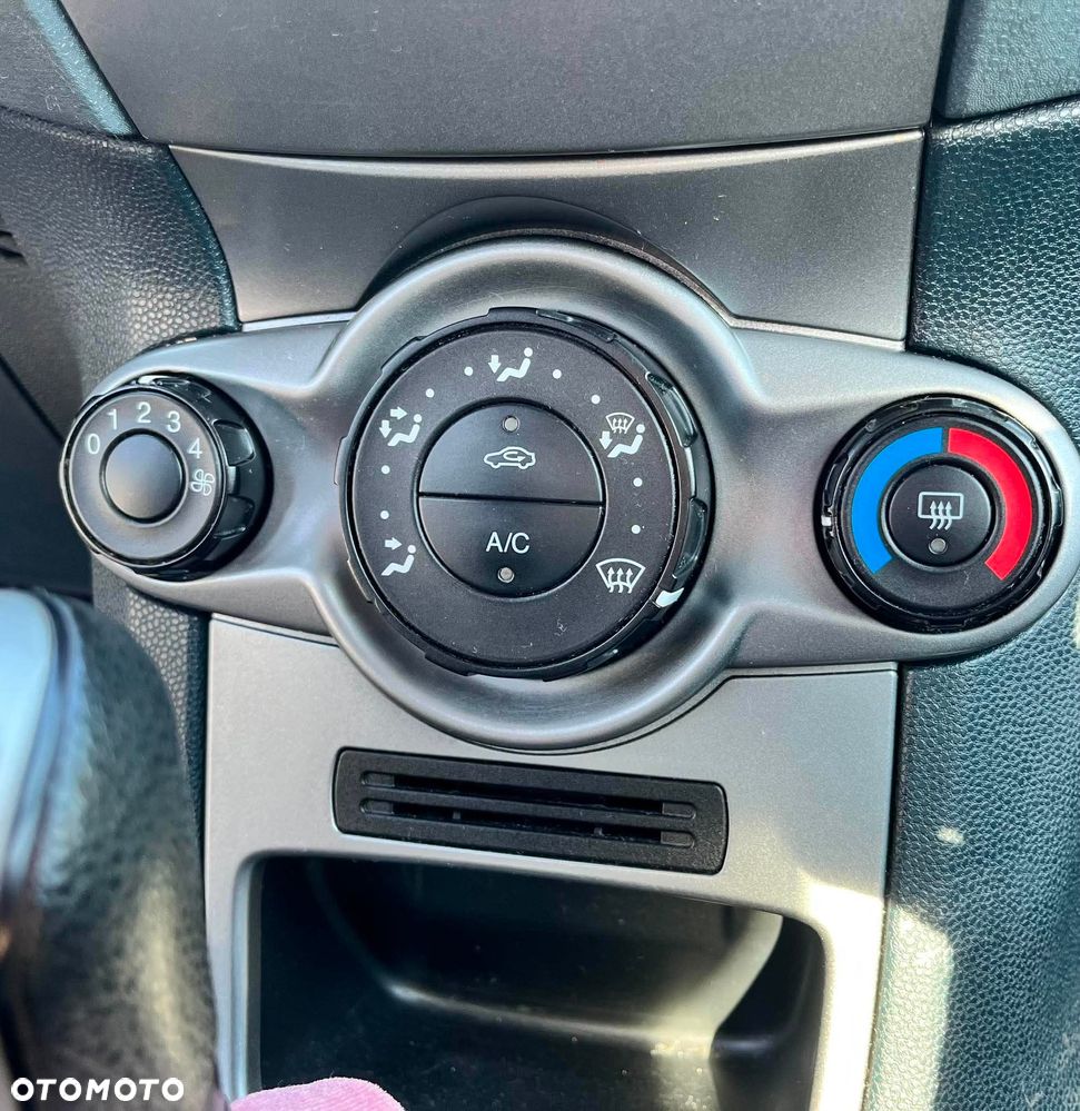 Ford Fiesta - 14