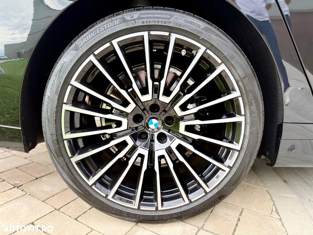 BMW Seria 7 740d xDrive - 39