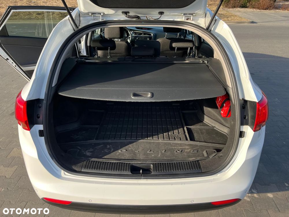 Kia Ceed 1.6 CRDi L Business Line - 16
