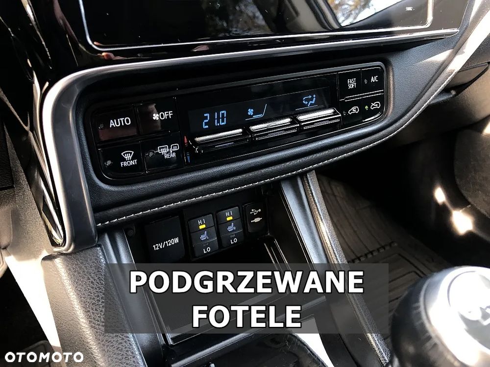 Toyota Auris 1.6 Prestige - 16