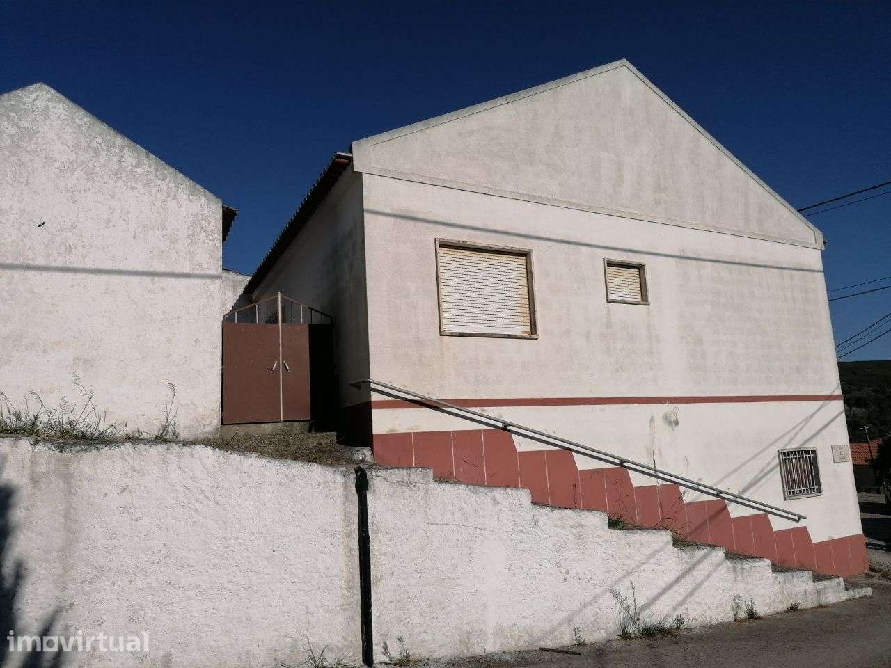 Moradia T2 isolada com garagem e terraço - Grande imagem: 4/17