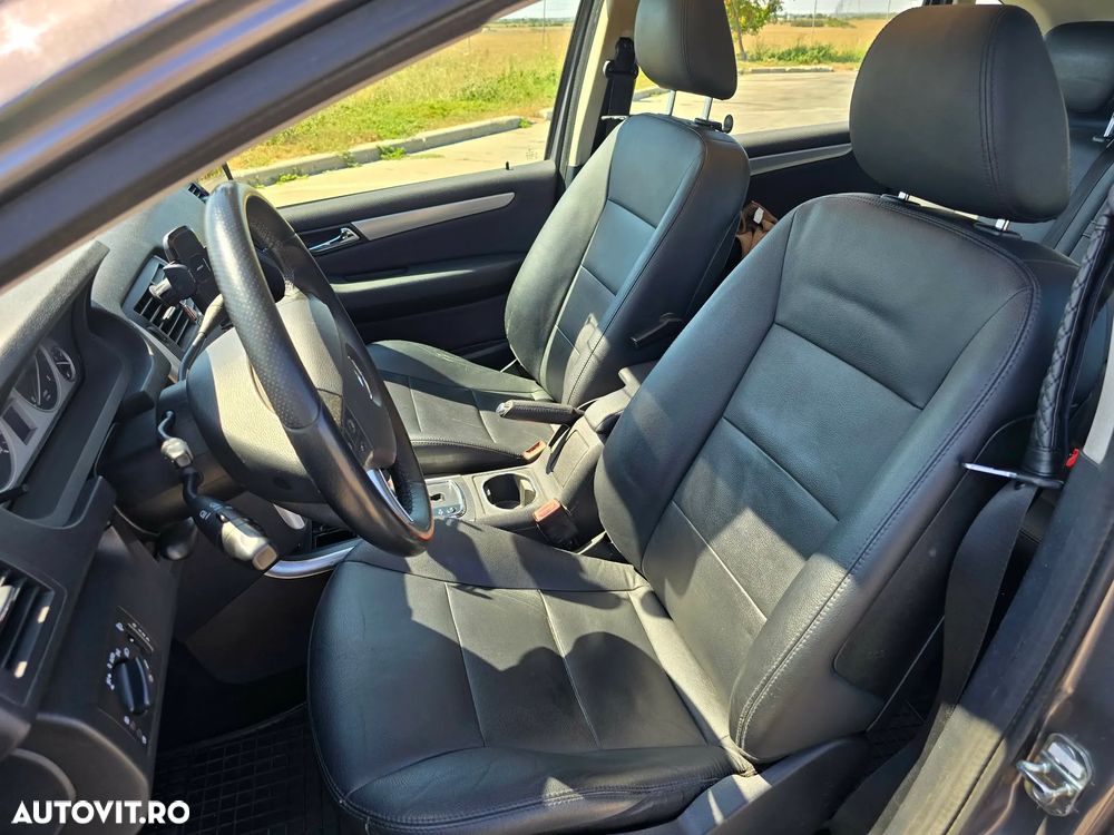 Mercedes-Benz B 200 - 9