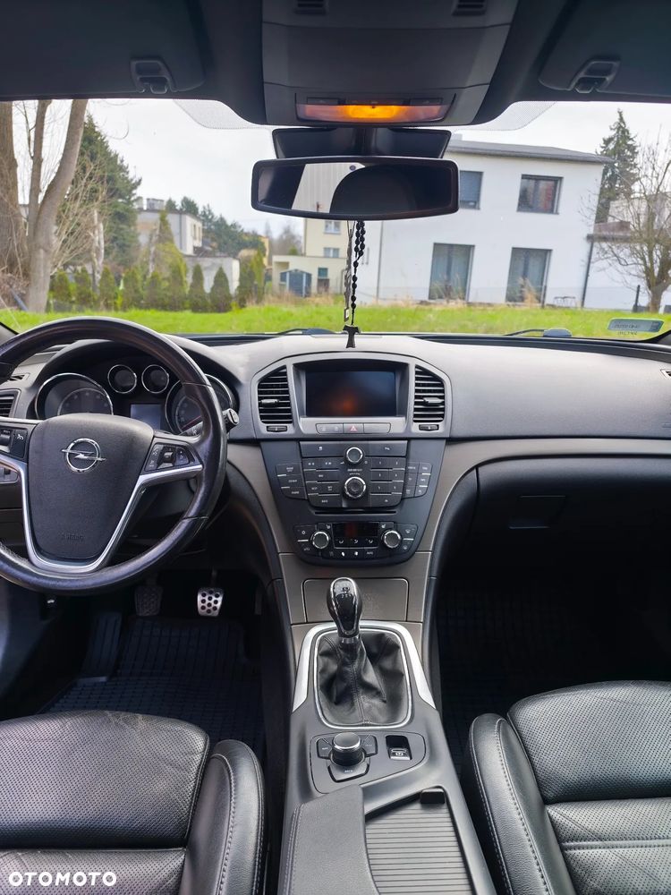 Opel Insignia 1.6 - 2
