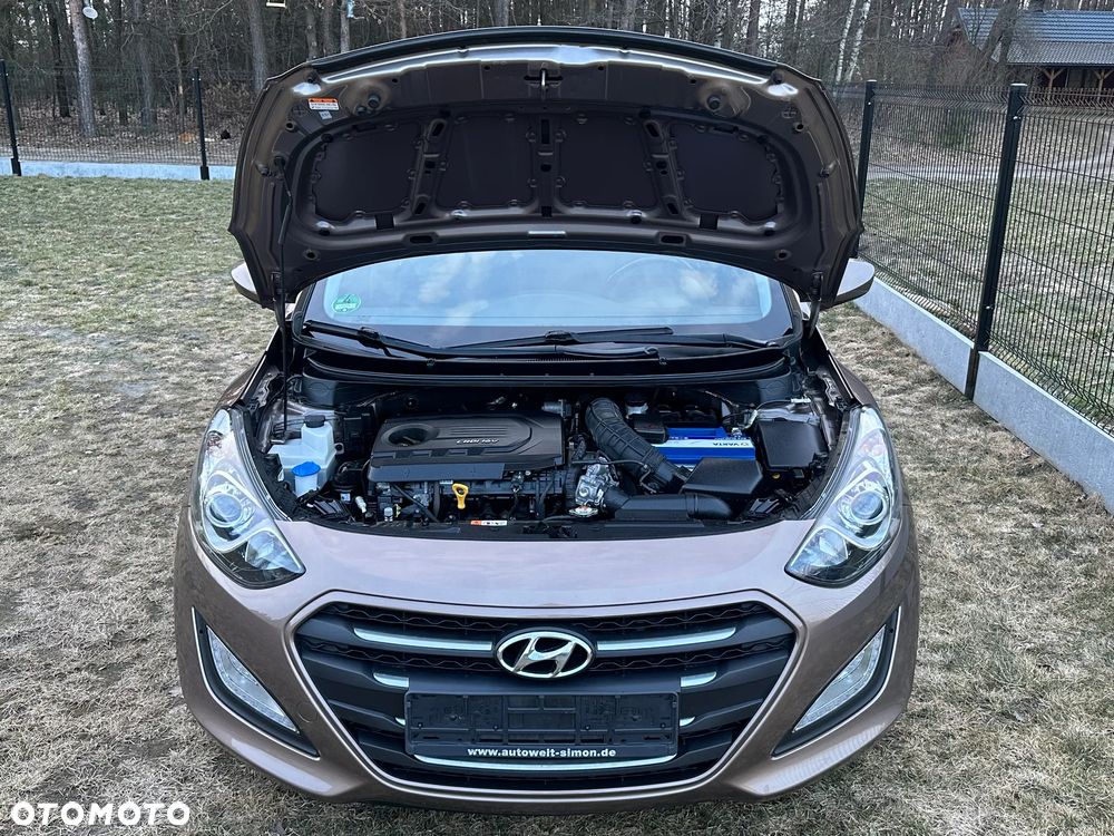Hyundai i30 1.6 CRDI Trend - 9