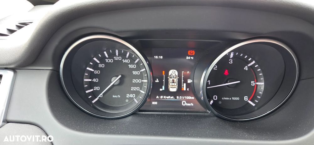 Land Rover Discovery Sport - 10