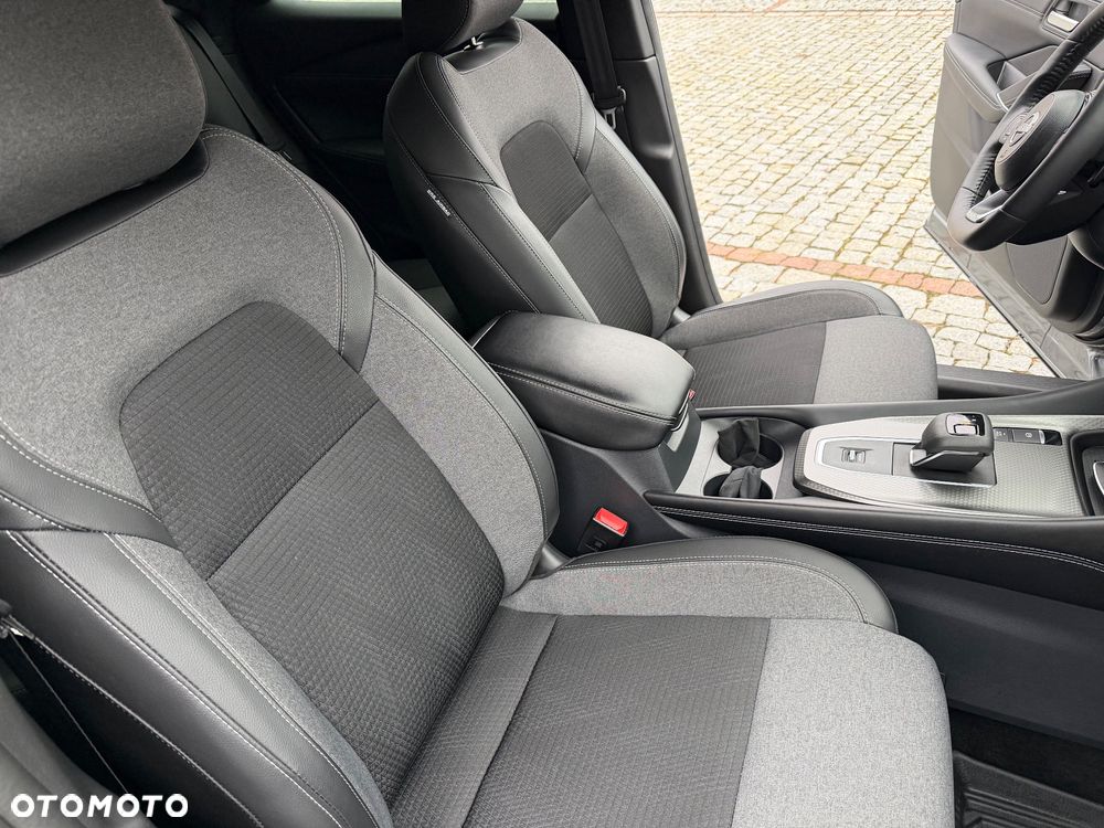 Nissan Qashqai 1.3 DIG-T MHEV N-Connecta Xtronic - 21