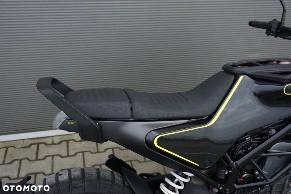 Husqvarna Svartpilen - 5