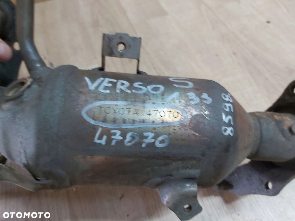 Toyota Yaris III 1,3 1,33 Katalizator kolektor wydechowy Verso - S - 3