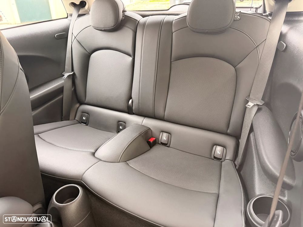 MINI 3 Portas Cooper SE - 23