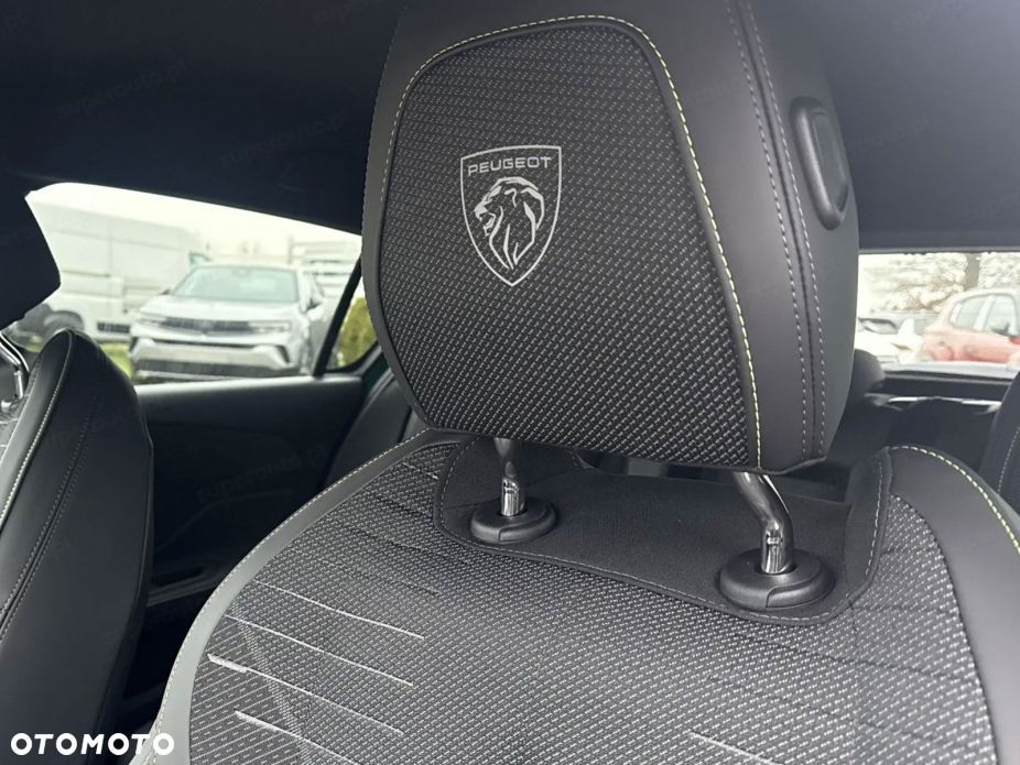 Peugeot 308 1.2 mHEV GT S&S e-DCS6 - 7